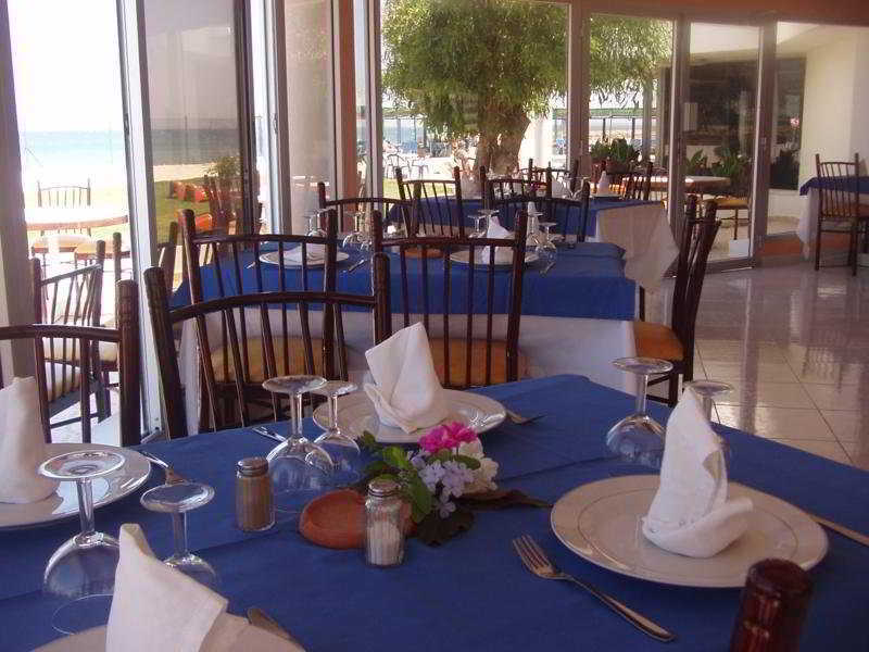 Umh Tarik Hotel Tanger Extérieur photo